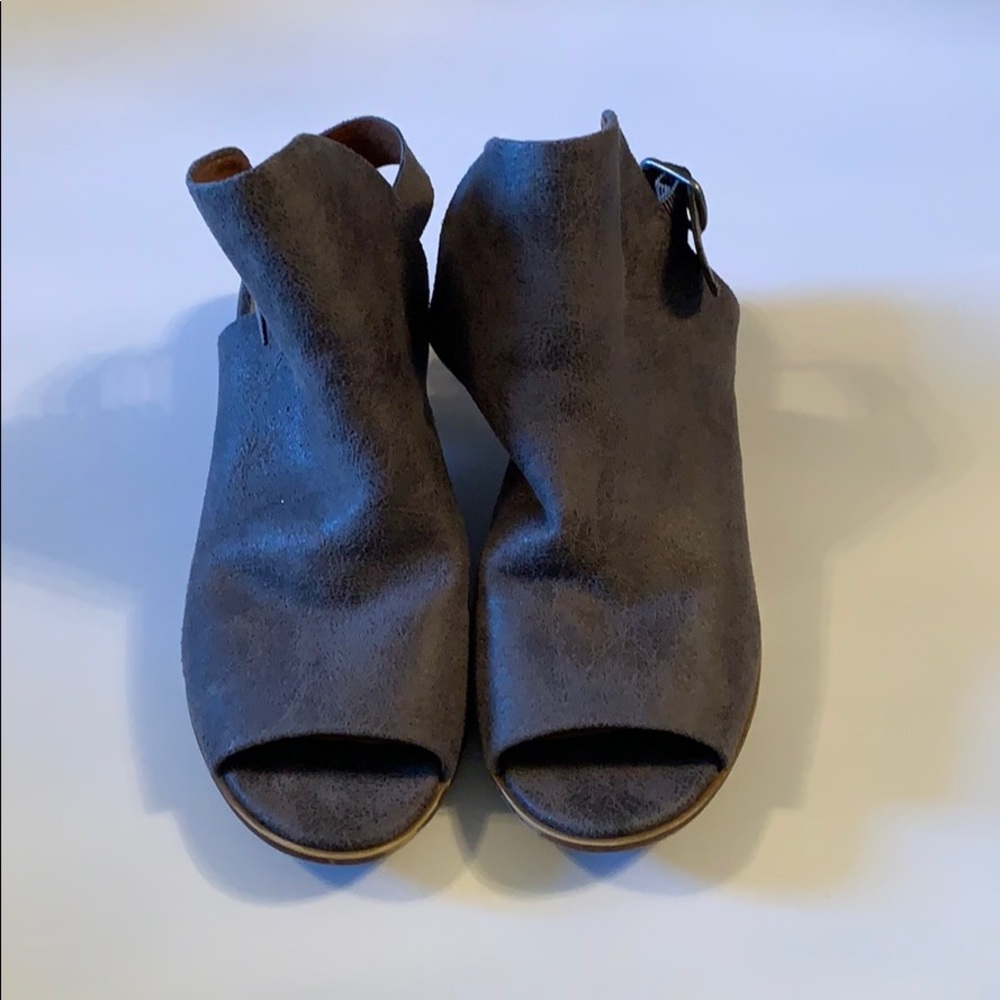 Lucky Brand Bray Sandal